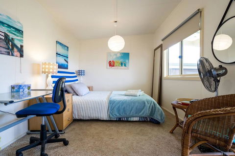 Nautique Beach House - Your Accommodation 17