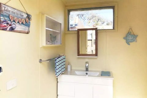 Nautique Beach House - Your Accommodation 20