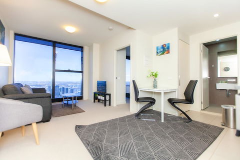 Melbourne SkyHigh Apartments - Your Accommodation 5