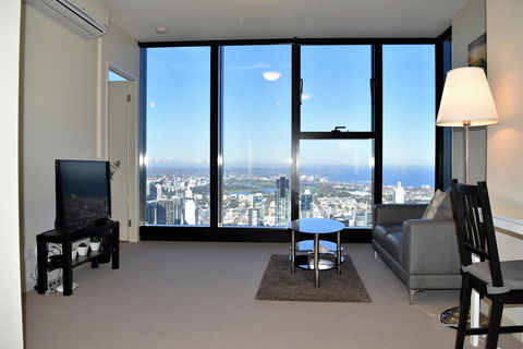 Melbourne SkyHigh Apartments - Your Accommodation 27