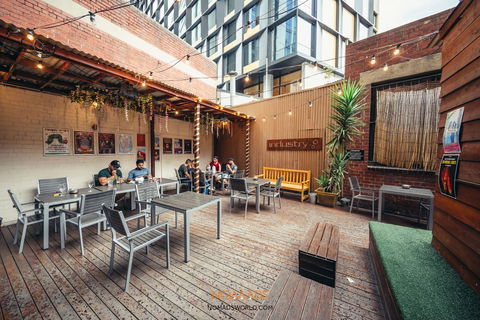 Nomads Melbourne Backpackers - Your Accommodation 6