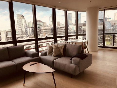 Winston Apartments Docklands - Your Accommodation 25