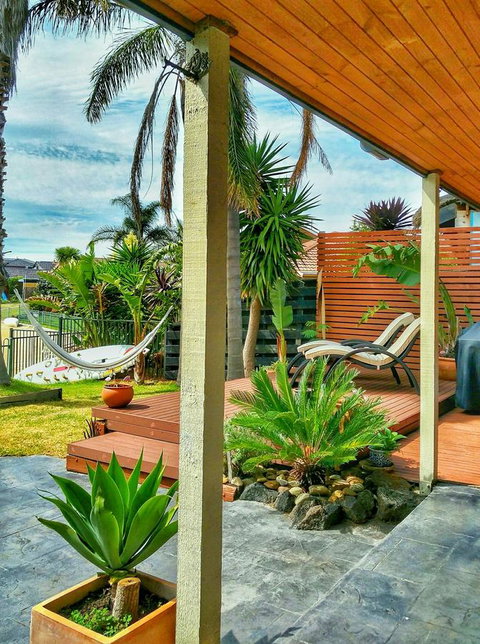 Waterfront Retreat - Your Accommodation 9