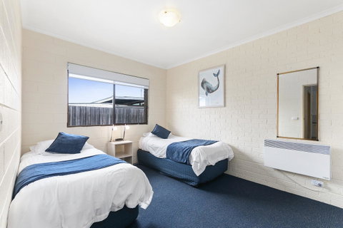 Allambi Holiday Apartments - Your Accommodation 11
