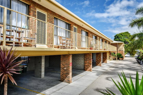 Allambi Holiday Apartments - Your Accommodation 18