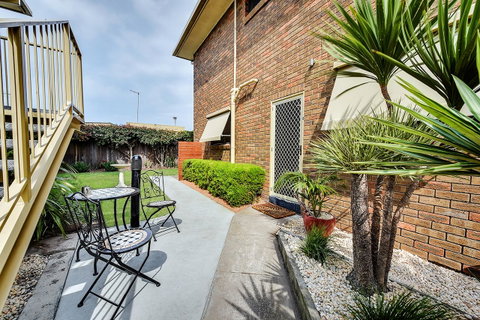 Allambi Holiday Apartments - Your Accommodation 25