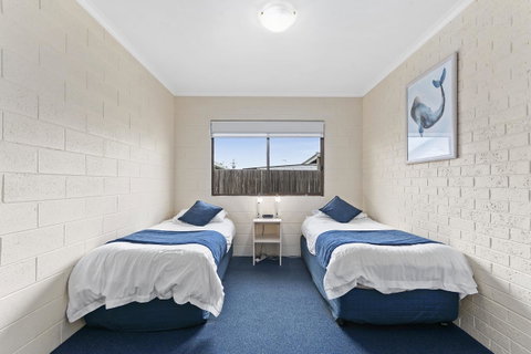 Allambi Holiday Apartments - Your Accommodation 6