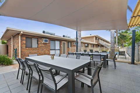 Allambi Holiday Apartments - Your Accommodation 7