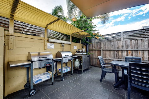 Allambi Holiday Apartments - Your Accommodation 30