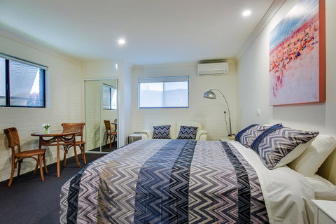 Allambi Holiday Apartments - Your Accommodation 33