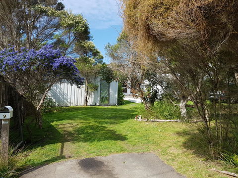 Dromana Holiday Beach House - Your Accommodation 9