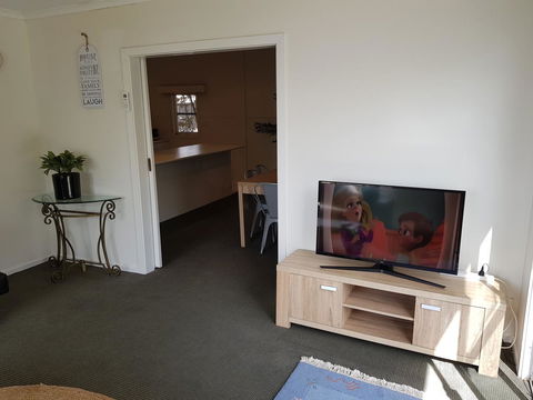 Dromana Holiday Beach House - Your Accommodation 1