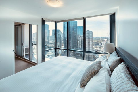 Luxury Apartments With View - Your Accommodation 16