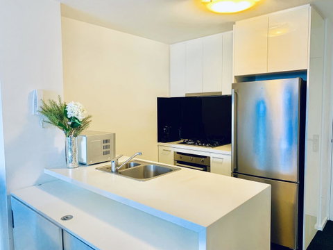 Luxury Apartments With View - Your Accommodation 8