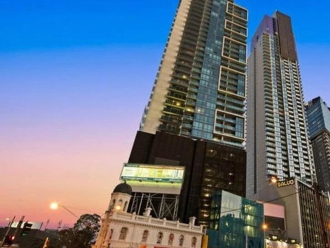 Luxury Apartments With View - Your Accommodation 26