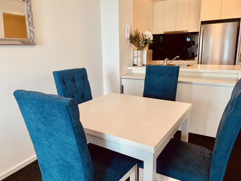 Luxury Apartments With View - Your Accommodation 12