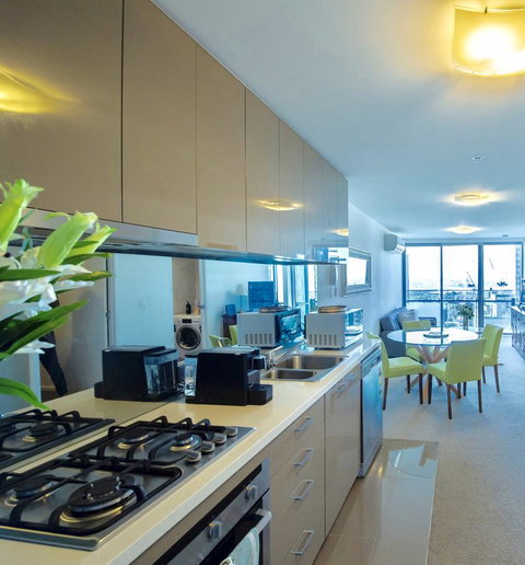 Luxury Apartments With View - Your Accommodation 3