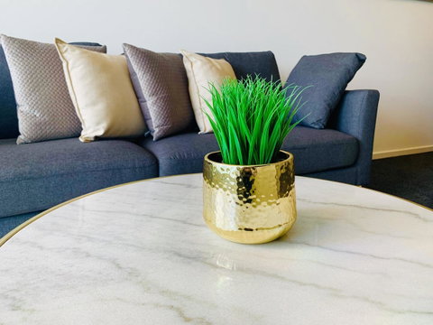 Luxury Apartments With View - Your Accommodation 9