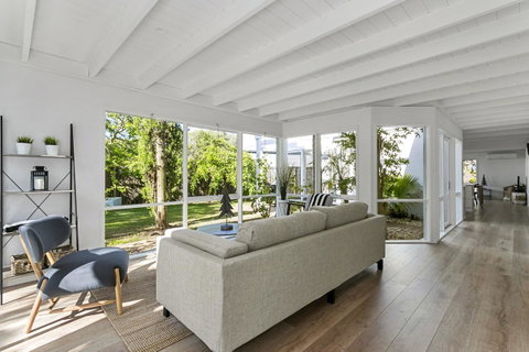 Oasis On Grange - Your Accommodation 4