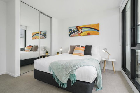 Complete Host Tiara Apartments - Your Accommodation 35
