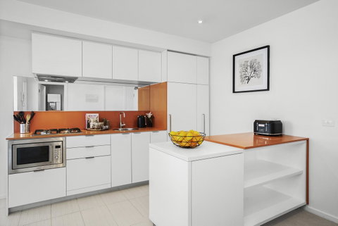 Complete Host Tiara Apartments - Your Accommodation 14