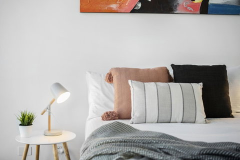Complete Host Tiara Apartments - Your Accommodation 7
