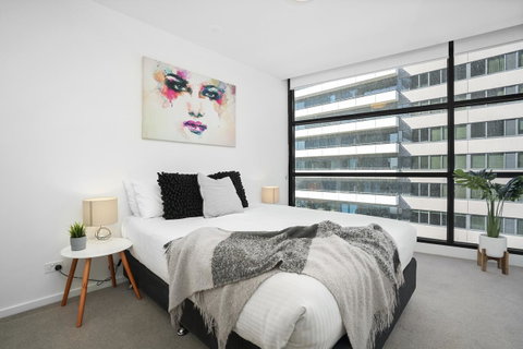 Complete Host Tiara Apartments - Your Accommodation 19
