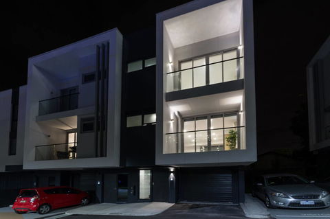Doncaster Private Collection 2 Bed Townhouse@Pearl - Your Accommodation 14