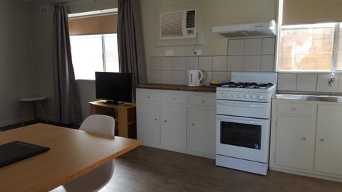 Echo Beach Tourist Park - Your Accommodation 29