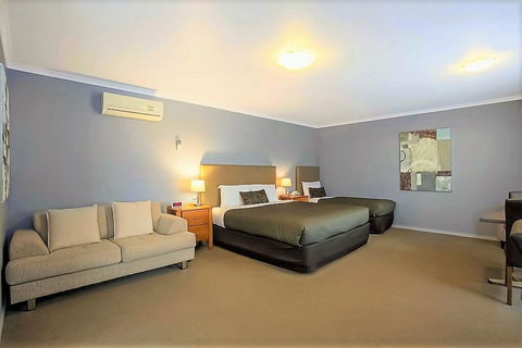 Comfort Inn Warrnambool International - Your Accommodation 24