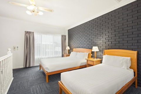 The International Motel Apollo Bay - Your Accommodation 9
