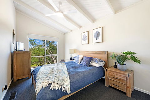 Beachside House - Your Accommodation 15