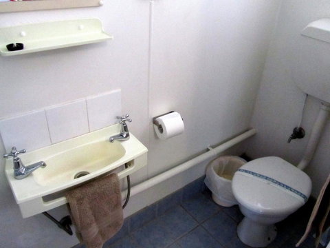 The Highlander Motel - 24HR Check In - Your Accommodation 26