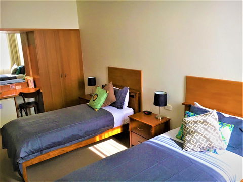 Plough Hotel - Your Accommodation 8