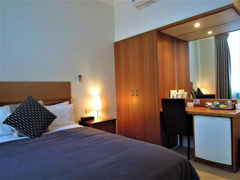 Plough Hotel - Your Accommodation 7
