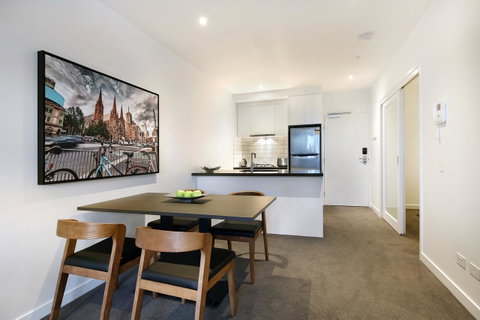 Experience Bella Hotel Apartments - Your Accommodation 24
