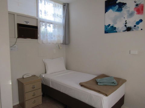 Twin City Motor Inn - Your Accommodation 12
