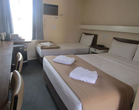 Twin City Motor Inn - Your Accommodation 3