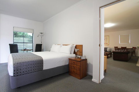 Quality Inn & Suites The Menzies - Your Accommodation 12