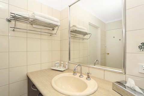 Quality Inn & Suites The Menzies - Your Accommodation 32