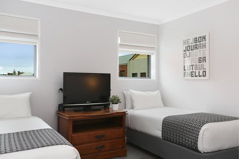 Quality Inn & Suites The Menzies - Your Accommodation 14