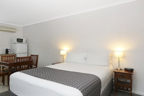 Quality Inn & Suites The Menzies - Your Accommodation 16