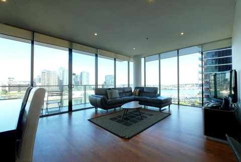 ACD Apartments - Your Accommodation 10