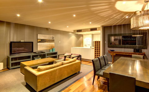 ACD Apartments - Your Accommodation 0