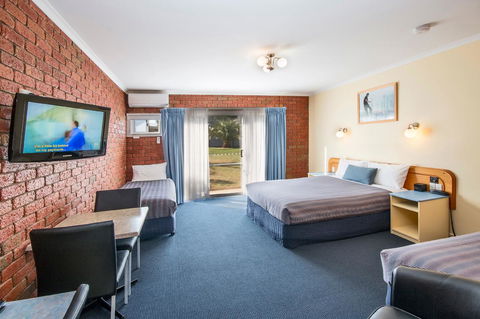 Torquay Tropicana Motel - Your Accommodation 2