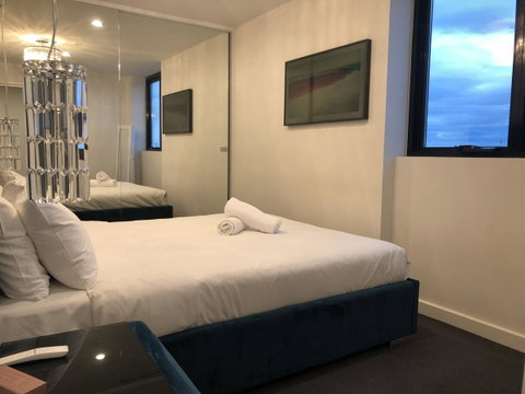 Crown Boutique S Collection - Your Accommodation 9
