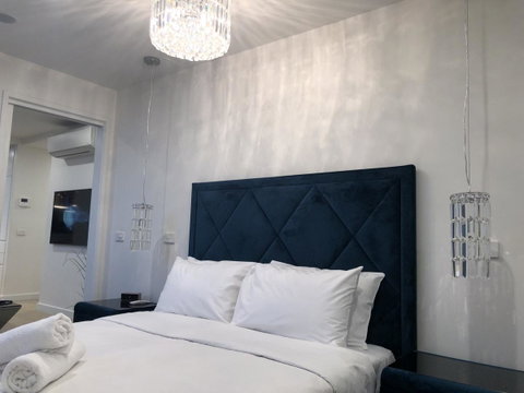 Crown Boutique S Collection - Your Accommodation 10