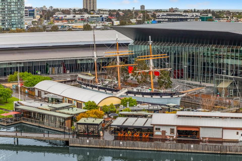 Signature Waterfront Apartments - Your Accommodation 23