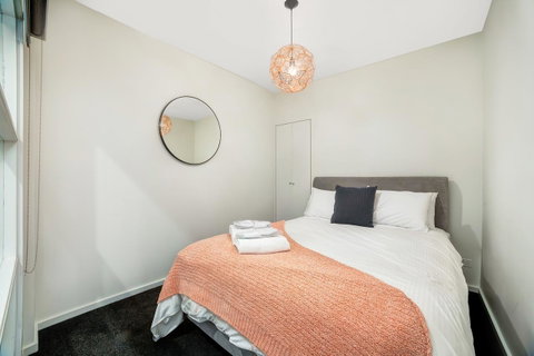 Signature Waterfront Apartments - Your Accommodation 19