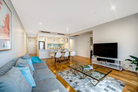 Signature Waterfront Apartments - Your Accommodation 12